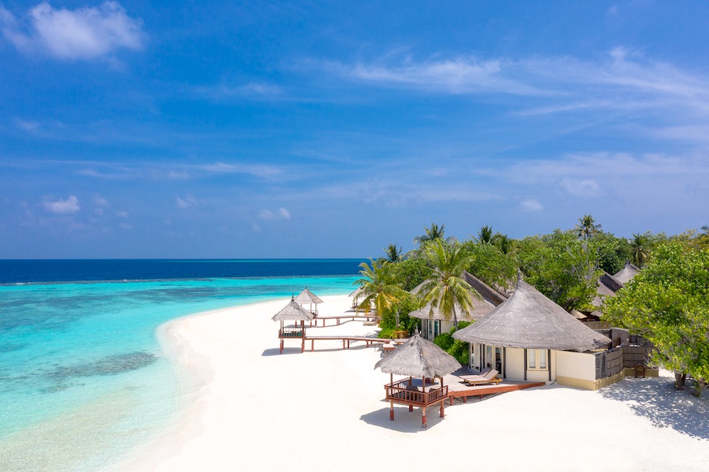 Madi Hiyaa at Banyan Tree Vabbinfaru thumbnail 3